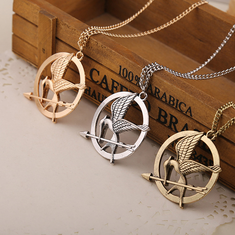 Party Games Simple - Nieuwe eenvoudige niche-trend filmsieraden Hunger Games